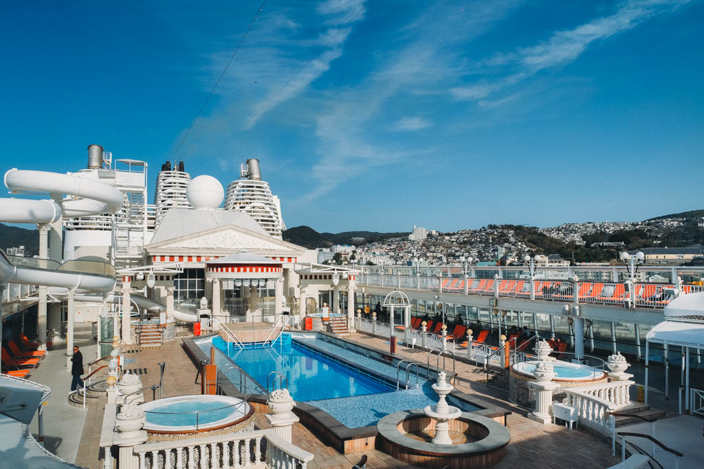 麗星郵輪探索星號 / 舌尖上的郵輪，釜山、長崎、那霸玩六天五夜(上)