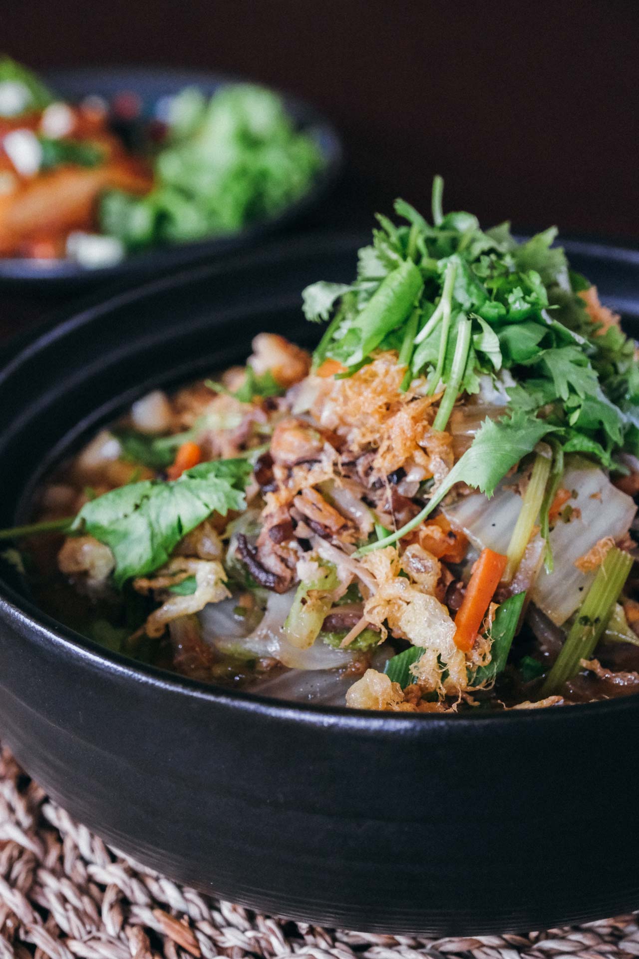 花愛現小酒館 / 用好食材與關懷土地的愛，為你煮出一整桌幸福家常菜！